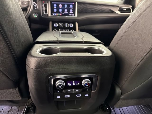 Used 2021 GMC Yukon Denali w/ Denali Ultimate Package AWD/4WD image 30