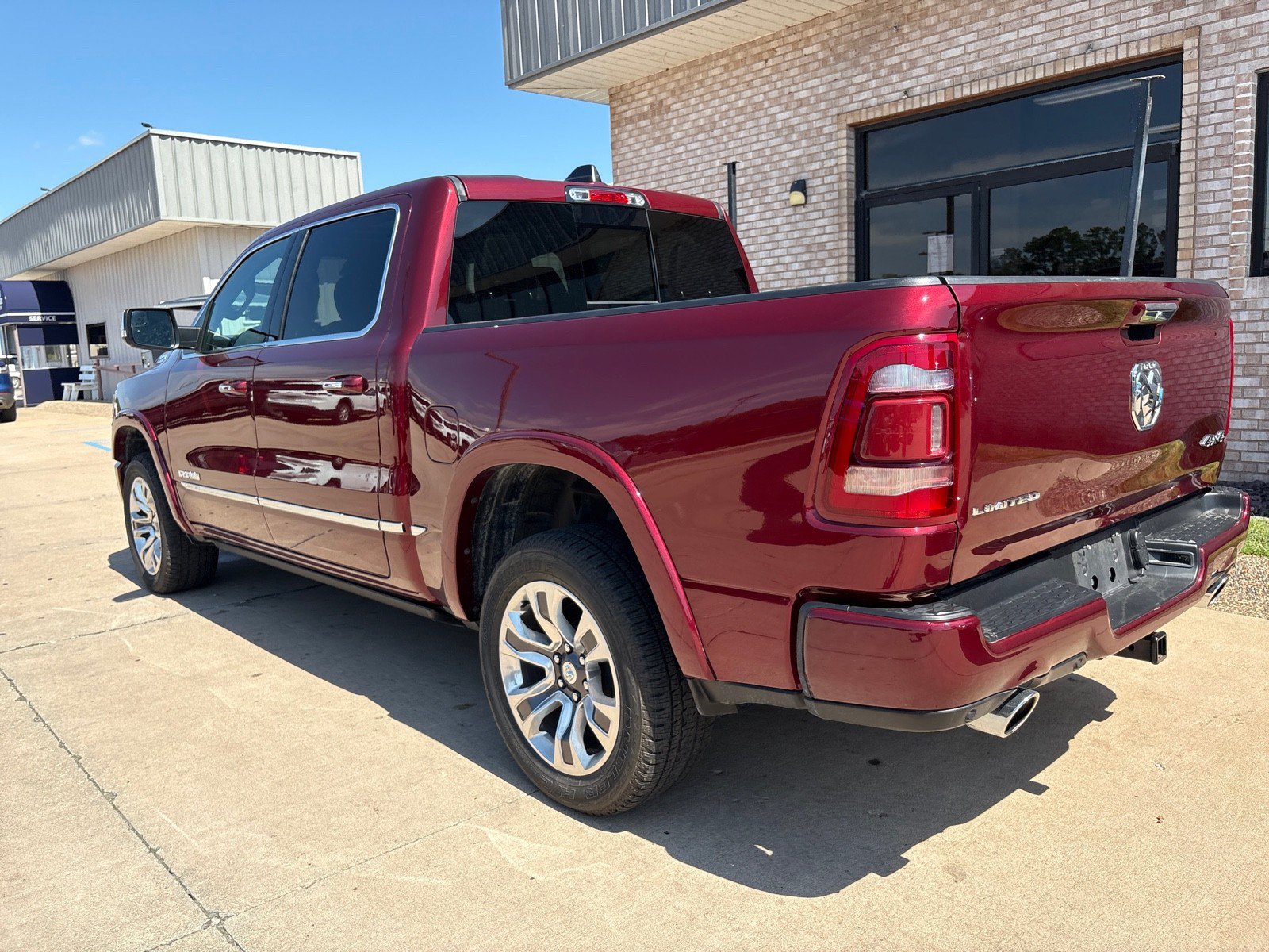 Used 2022 RAM 1500 Limited w/ Body Color Bumper Group AWD/4WD image 15