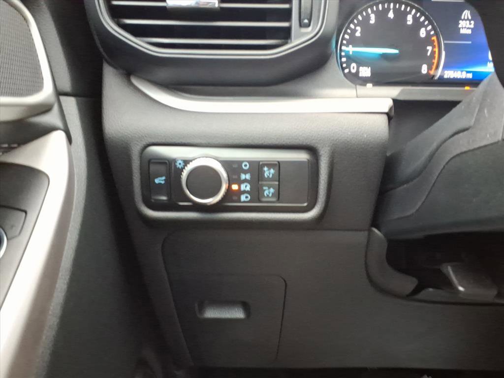 Certified 2023 Ford Explorer XLT w/ Class IV Trailer Tow Package image 16