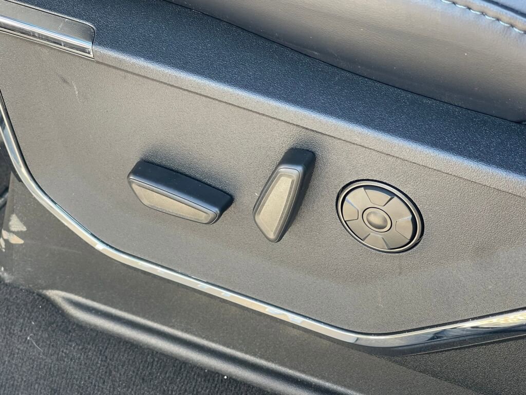 Certified 2026 Ford F350 Platinum w/ Tremor Off-Road Package image 6