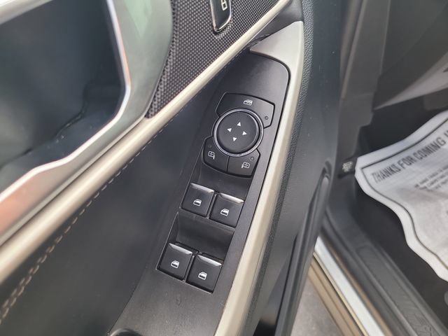 Certified 2023 Ford Explorer XLT RWD image 11