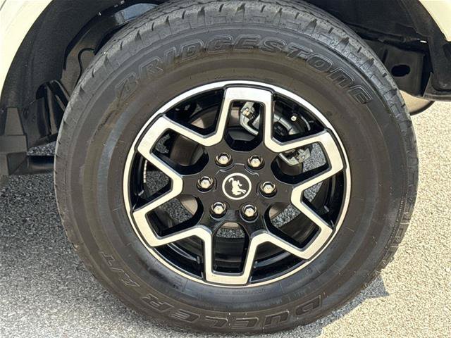 Certified 2025 Ford Bronco Outer Banks AWD/4WD image 9