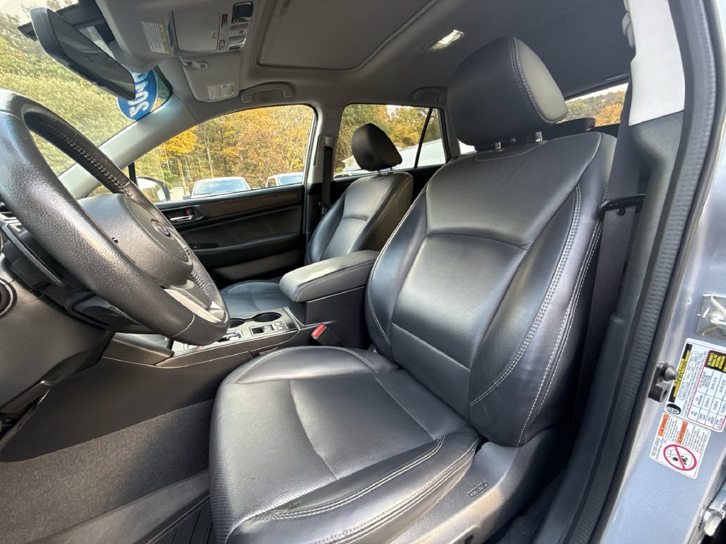 Used 2019 Subaru Outback 2.5i Limited AWD/4WD image 11