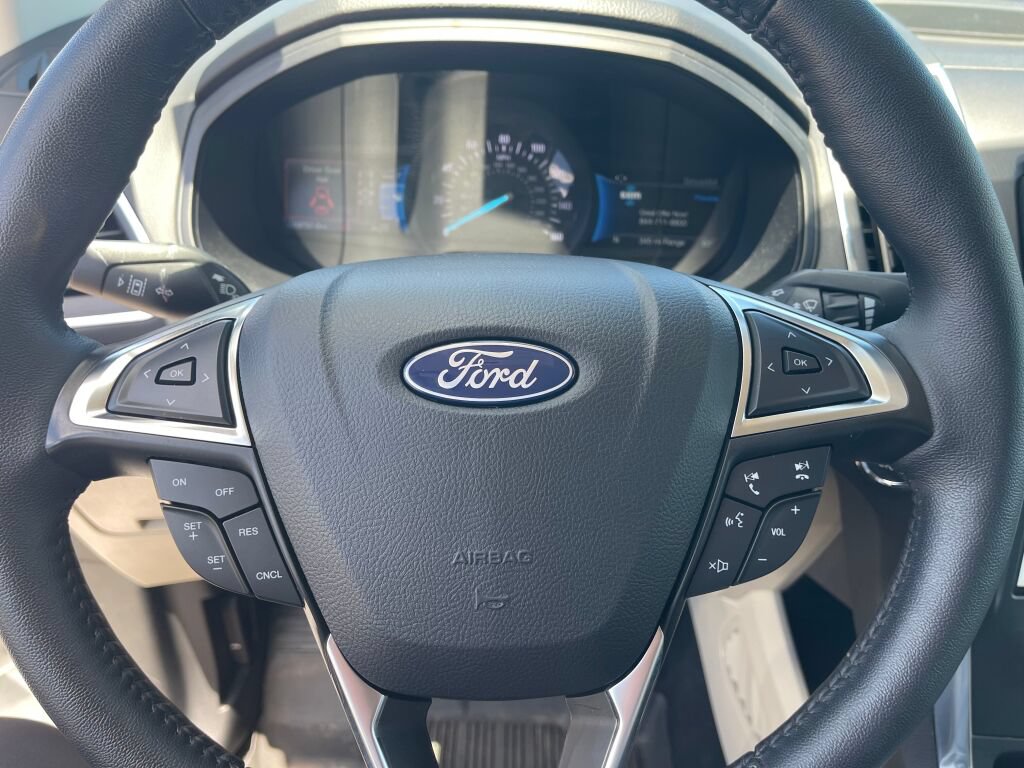 Certified 2024 Ford Edge Titanium AWD/4WD image 17