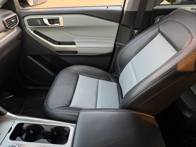 Certified 2023 Ford Explorer XLT w/ Equipment Group 202A AWD/4WD image 25
