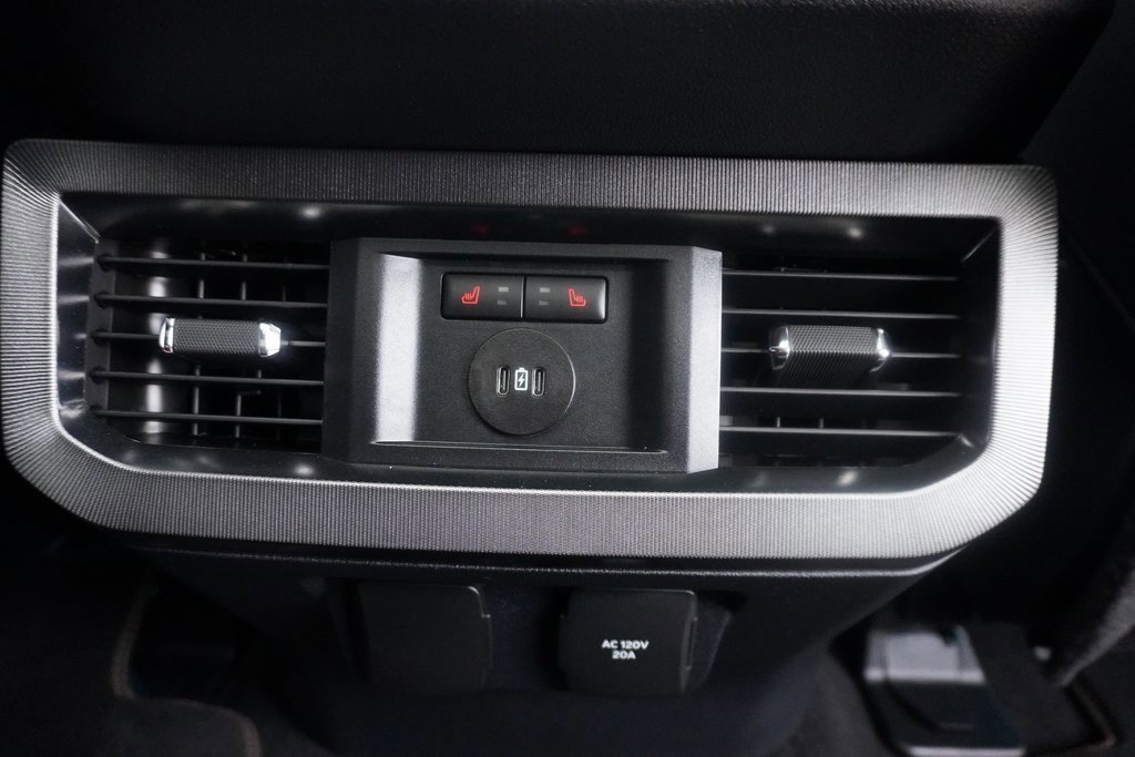 Certified 2024 Ford F250 Platinum image 22