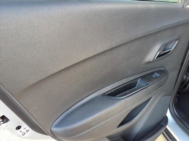 Used 2019 Chevrolet Trax LT w/ Redline Edition image 20