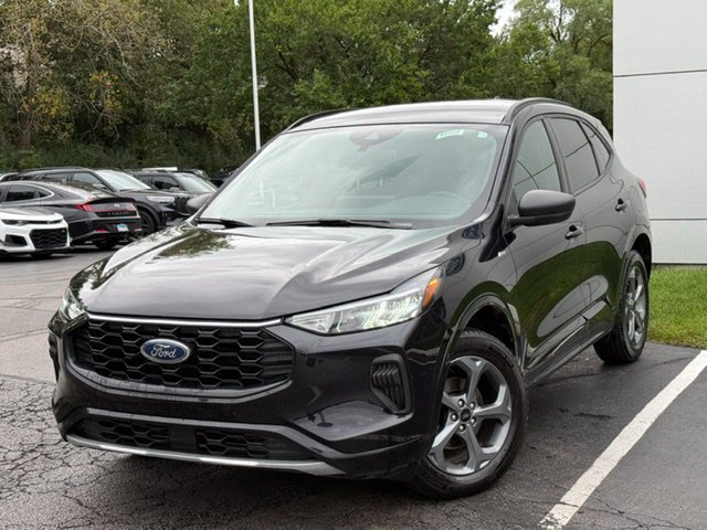 Certified 2024 Ford Escape ST-Line w/ Tech Pack #1 AWD/4WD image 2
