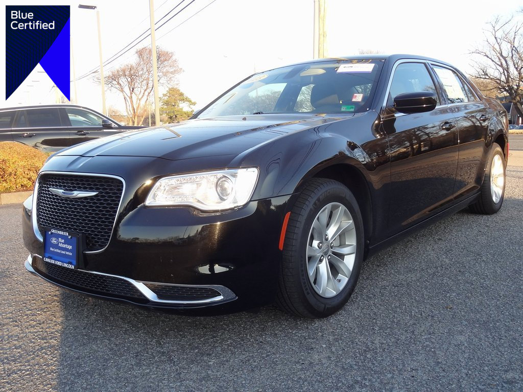 Used 2023 Chrysler 300 Touring