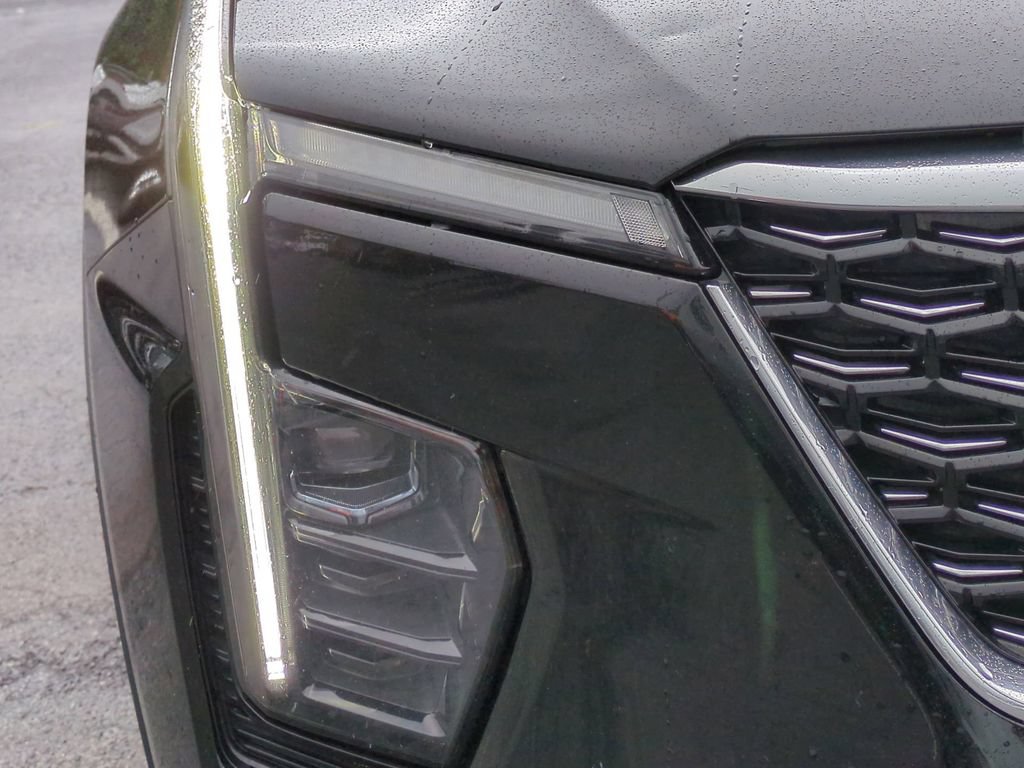 Used 2024 Cadillac XT4 Premium Luxury FWD image 11