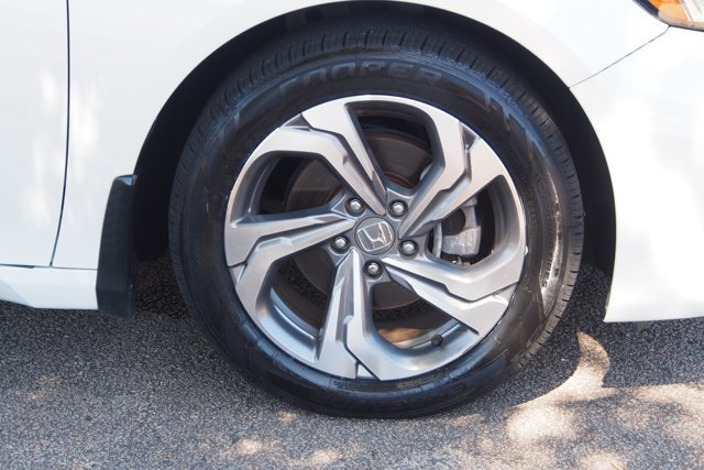 Used 2020 Honda Accord EX image 9