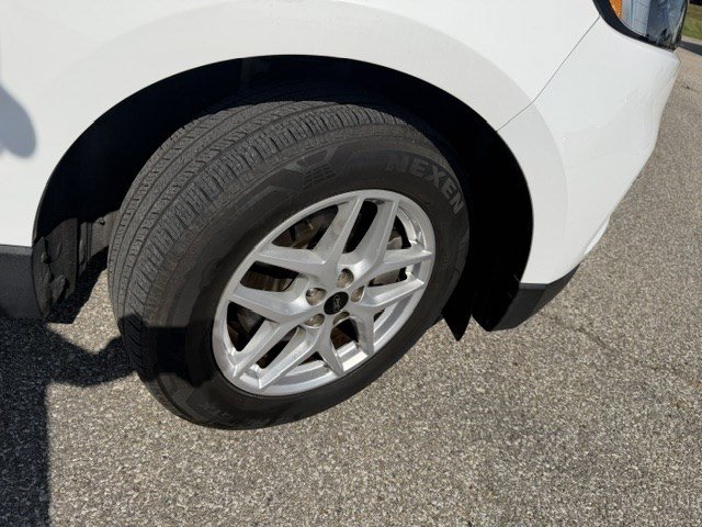 Certified 2024 Ford Edge SEL AWD/4WD image 35