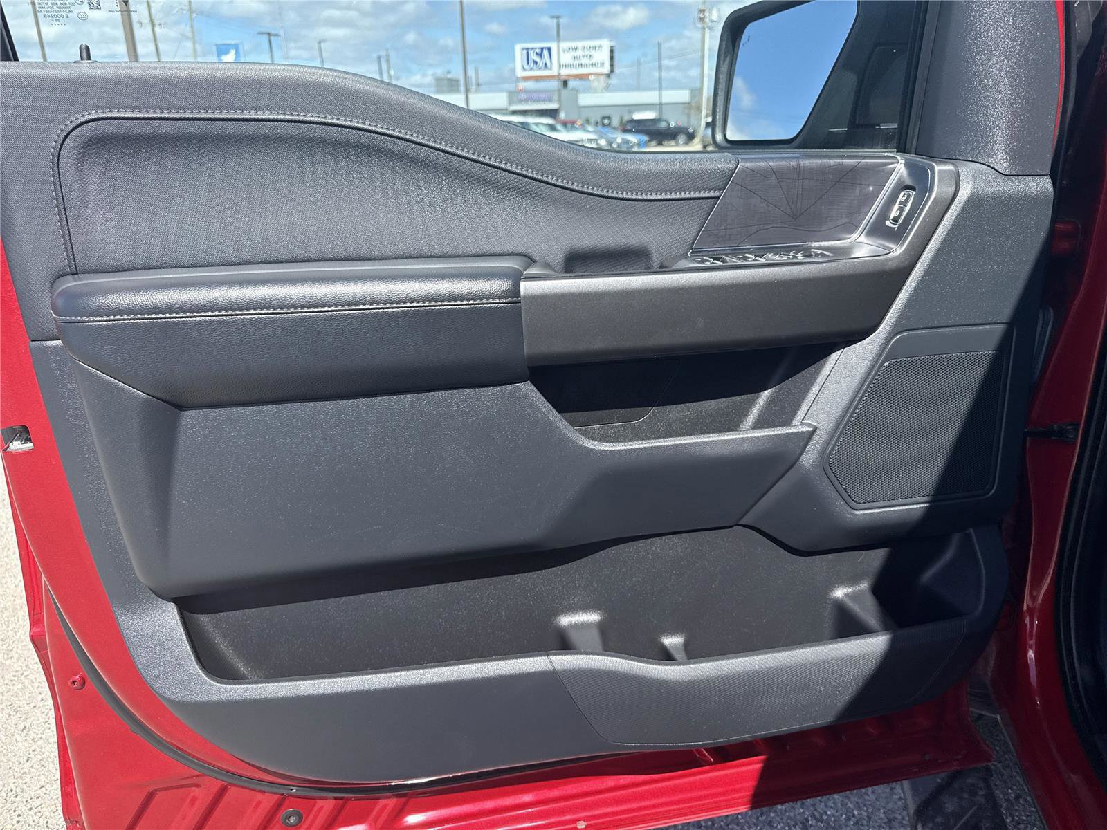 Certified 2021 Ford F150 XLT w/ Equipment Group 302A High image 24