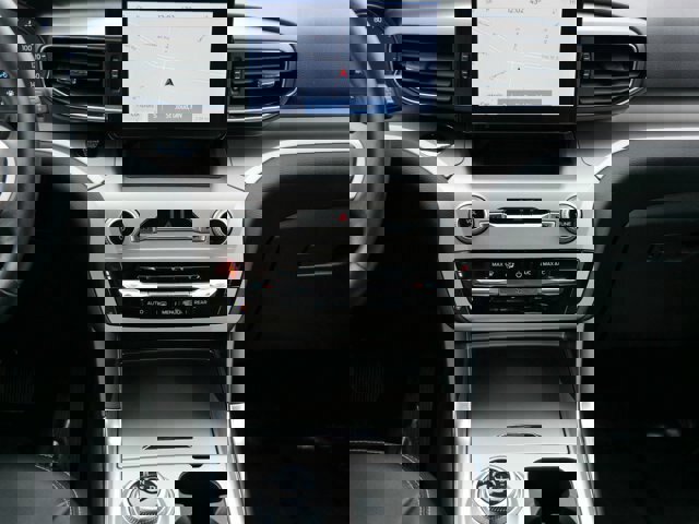 Certified 2022 Ford Explorer XLT w/ Equipment Group 202A image 21