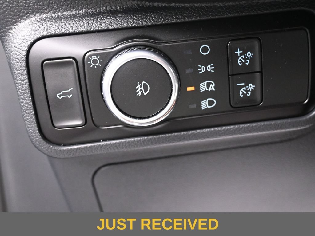 Certified 2025 Ford Explorer ST-Line AWD/4WD image 17