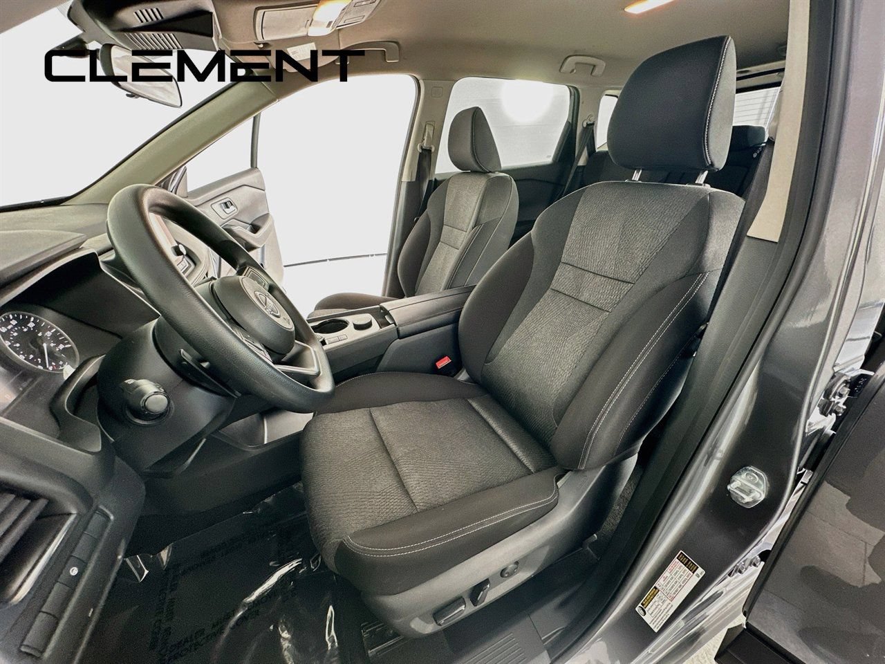 Used 2024 Nissan Rogue SV AWD/4WD image 28