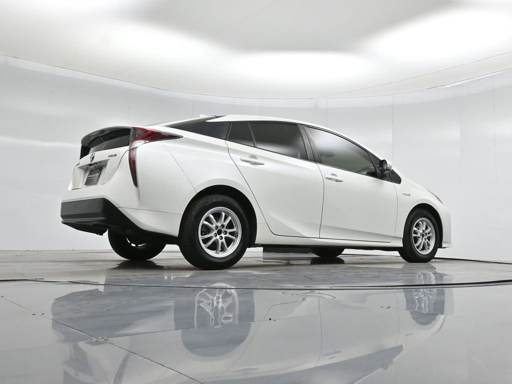 Used 2017 Toyota Prius One image 13