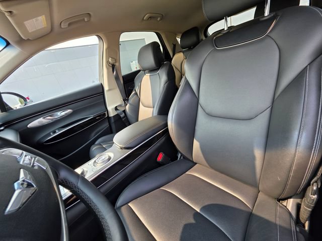 Used 2025 Genesis GV70 2.5T AWD/4WD image 24