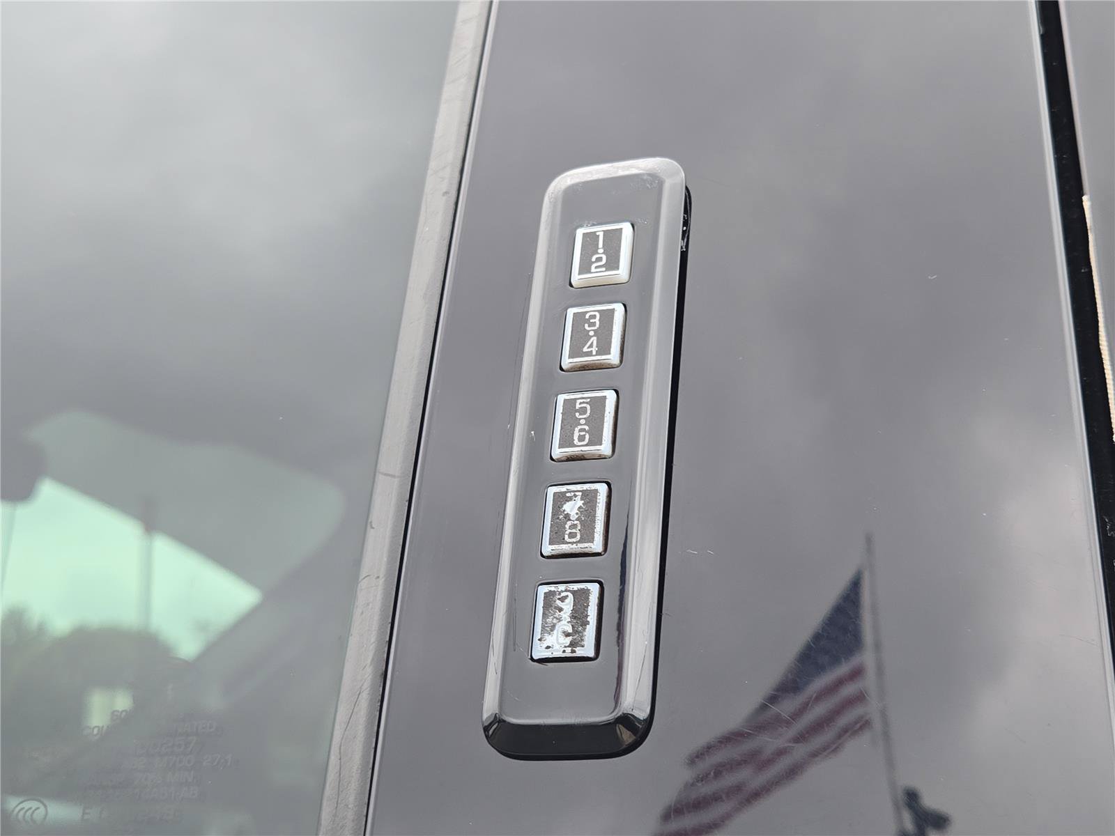 Certified 2022 Ford F350 Lariat w/ Lariat Value Package AWD/4WD image 14