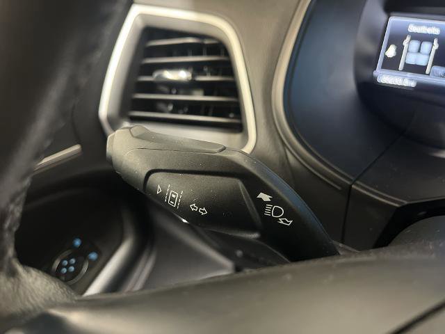 Certified 2022 Ford Edge SEL w/ Convenience Package image 20