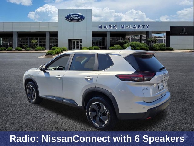 Used 2025 Nissan Rogue SV AWD/4WD image 3