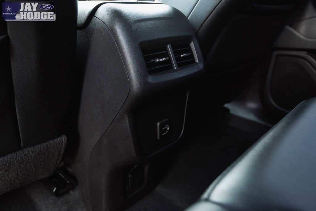 Used 2024 GMC Terrain SLT image 9