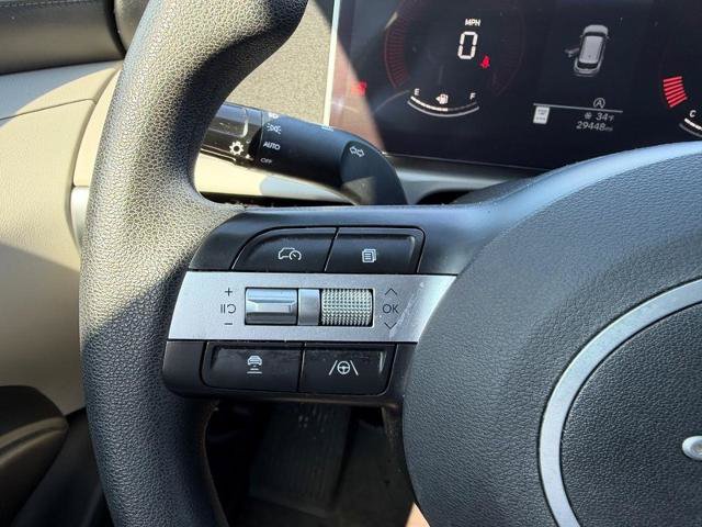 Used 2025 Hyundai Tucson SE FWD image 12
