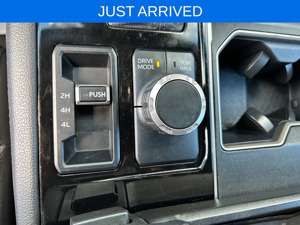 Used 2022 Toyota Tundra Limited w/ Power Package AWD/4WD image 31