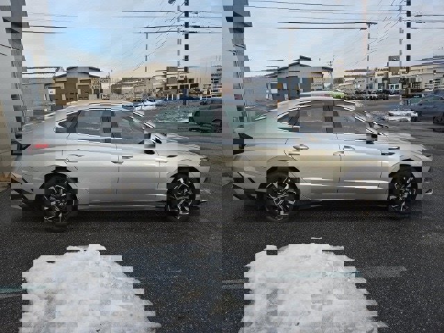 Used 2025 Hyundai Sonata SEL image 21
