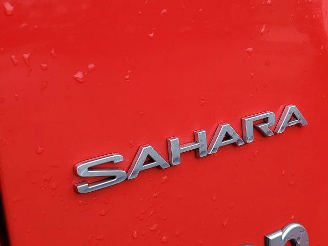 Used 2018 Jeep Wrangler Unlimited Sahara AWD/4WD image 33