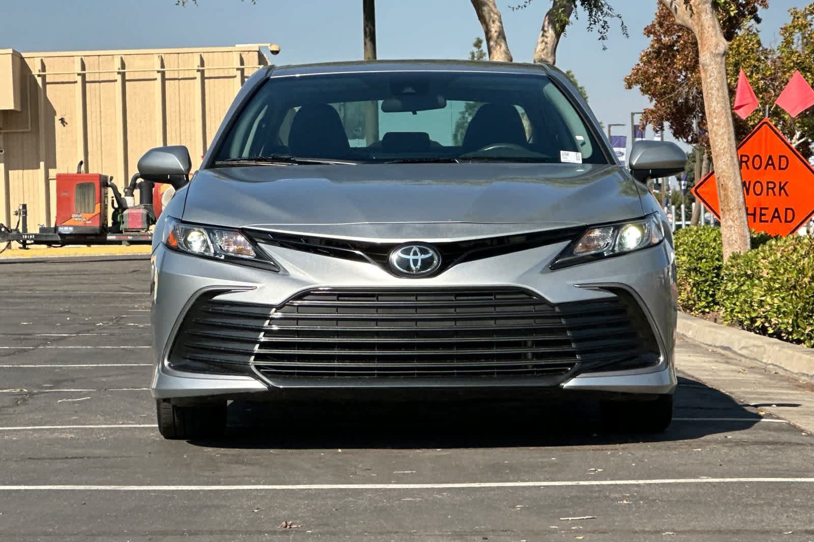 Used 2024 Toyota Camry LE FWD image 11