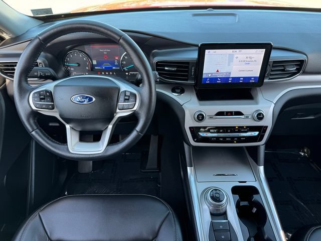 Certified 2024 Ford Explorer XLT w/ Equipment Group 202A AWD/4WD image 4