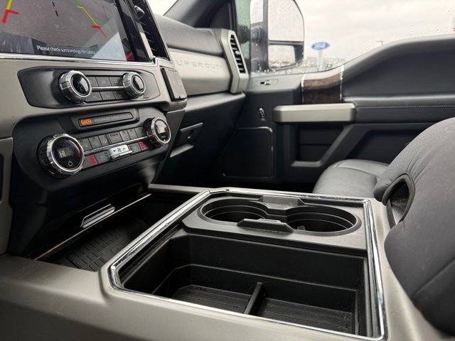 Certified 2022 Ford F250 Lariat w/ Lariat Ultimate Package AWD/4WD image 33