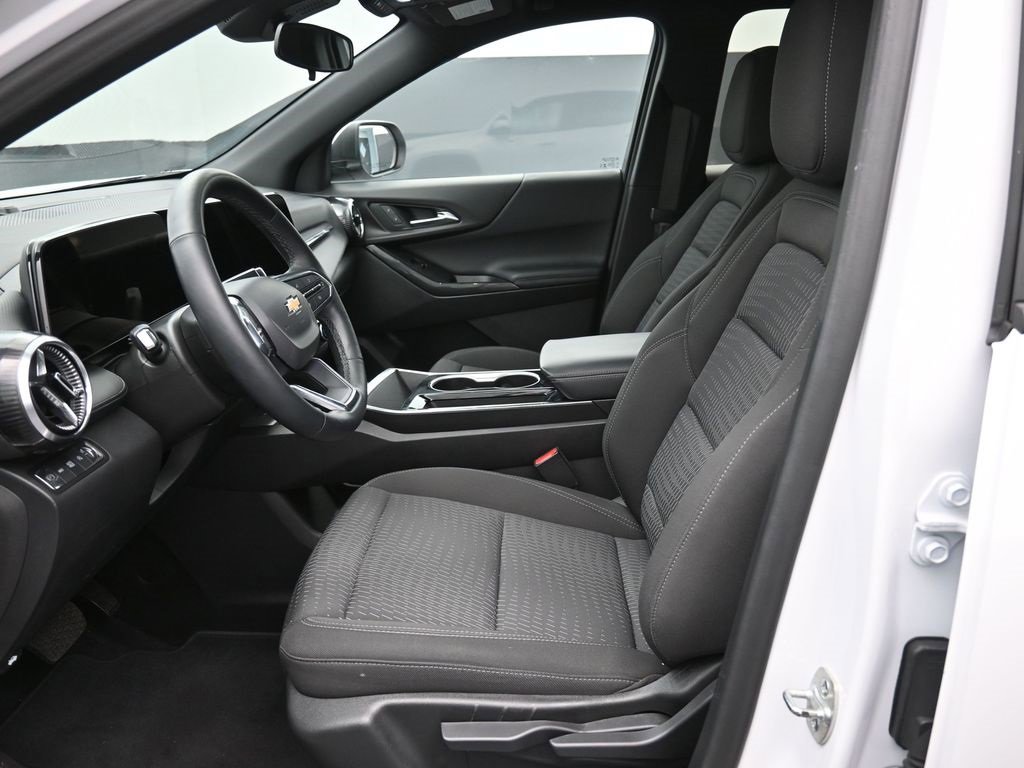 Used 2025 Chevrolet Equinox LT image 21