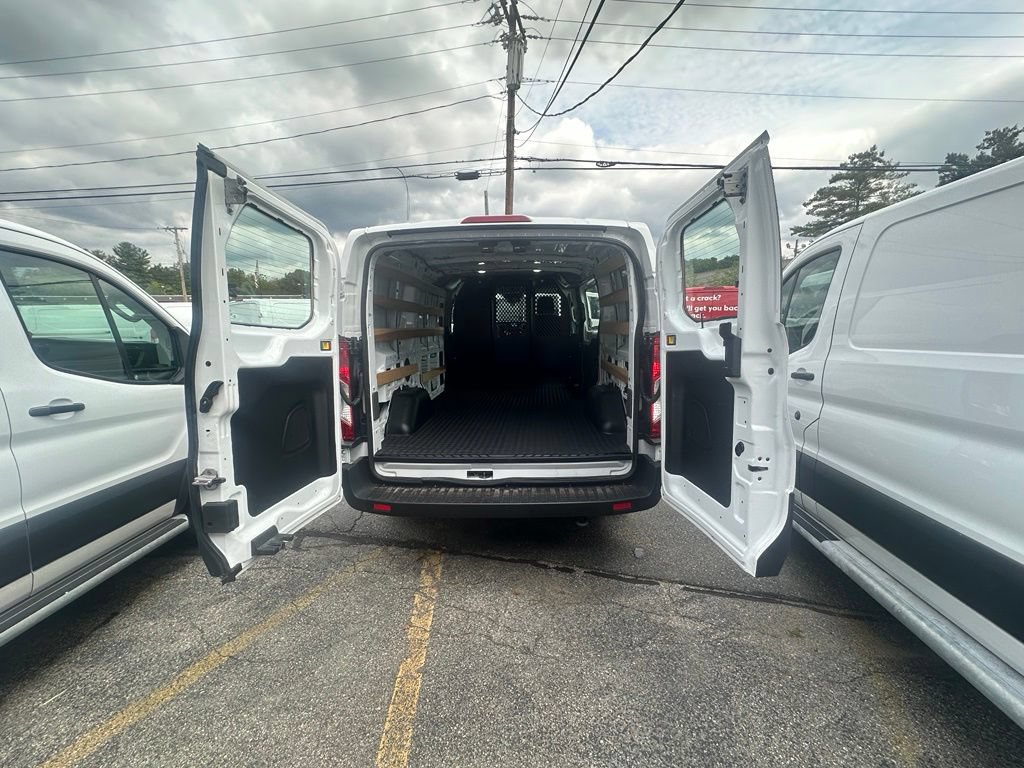 Certified 2025 Ford Transit 250 Low Roof w/ Exterior Upgrade Package RWD image 10