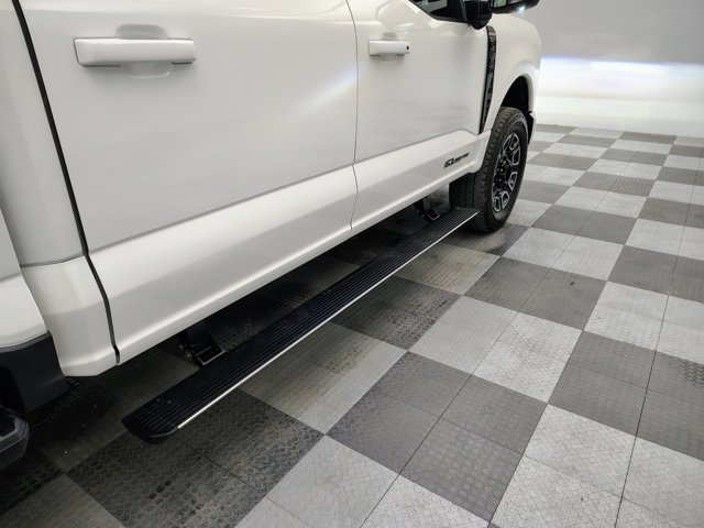 Certified 2025 Ford F350 Platinum AWD/4WD image 17