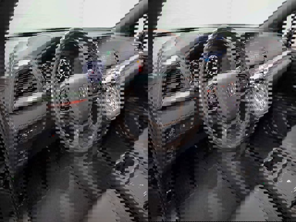 Used 2025 Honda Odyssey Sport-L image 23