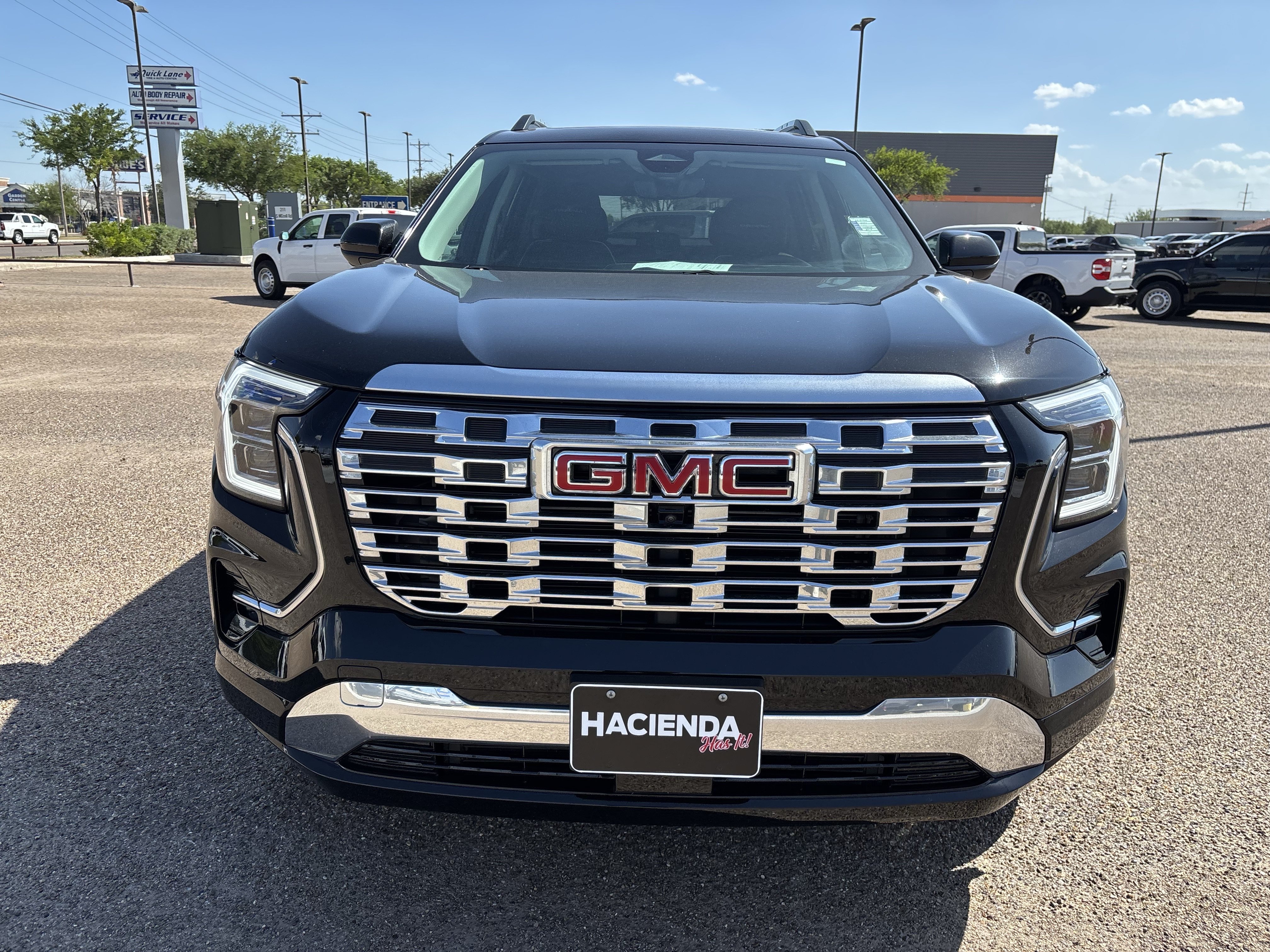 Used 2026 GMC Terrain Denali AWD/4WD image 3