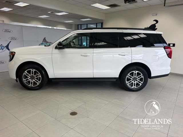 Certified 2025 Ford Expedition Active RWD image 5