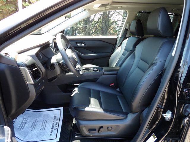 Used 2023 Nissan Rogue SV w/ SV Premium Package AWD/4WD image 15