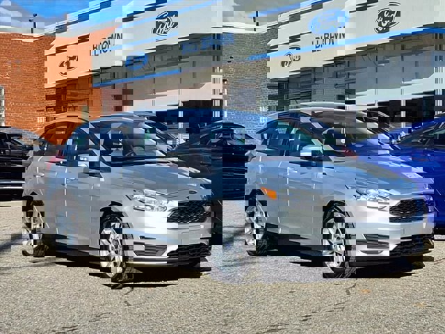 Certified 2018 Ford Focus SE w/ Cold Weather Package