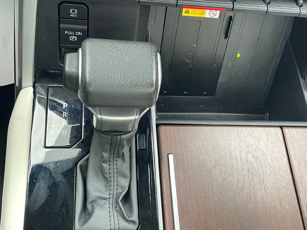 Used 2023 Toyota Sequoia Capstone AWD/4WD image 31