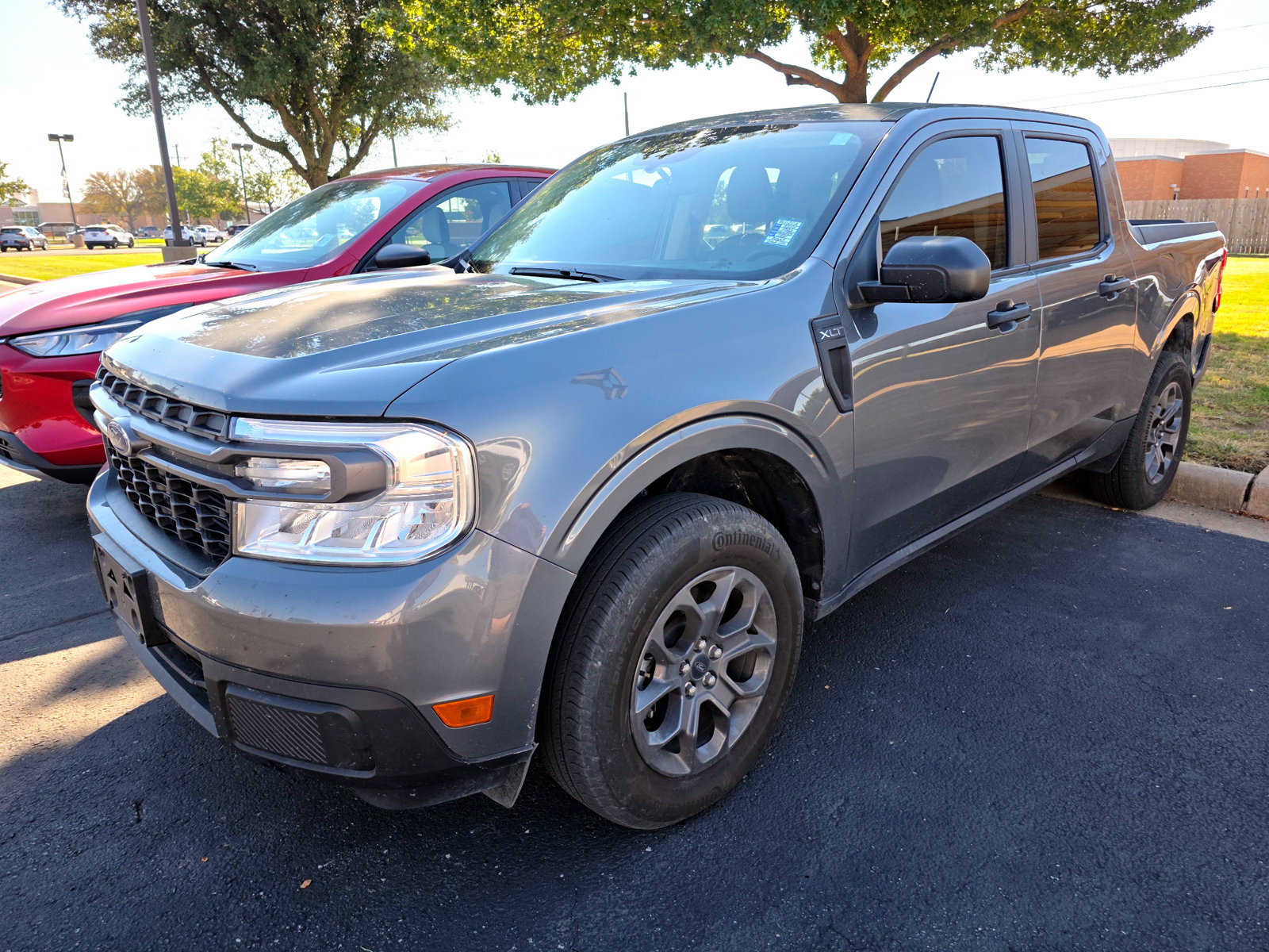 Certified 2024 Ford Maverick XLT FWD image 1