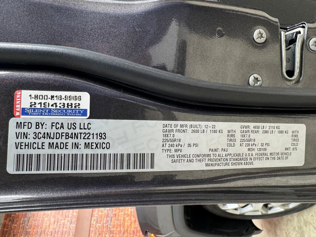 Used 2022 Jeep Compass Latitude image 35