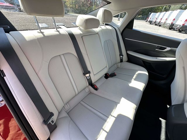 Used 2025 Hyundai Sonata SEL FWD image 27