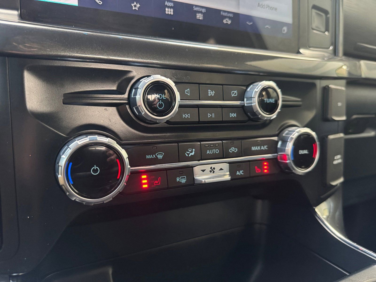 Certified 2022 Ford F150 XLT w/ Equipment Group 302A High image 27