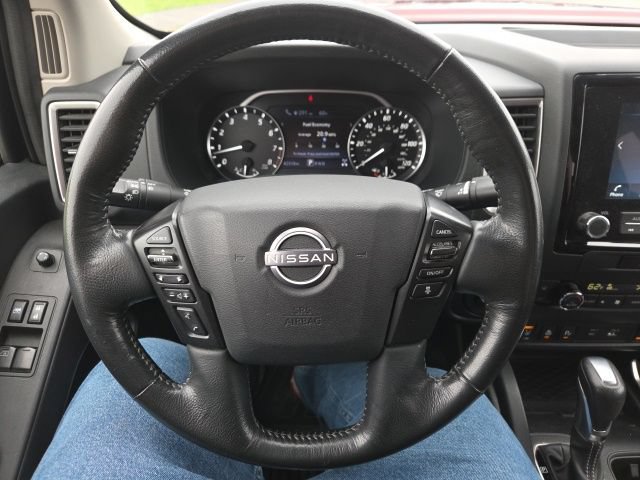 Used 2022 Nissan Frontier SV AWD/4WD image 30