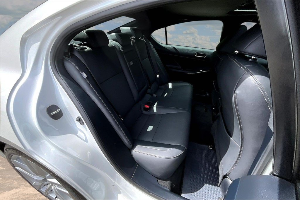 Used 2023 Lexus IS 300 w/ Comfort Package RWD image 27