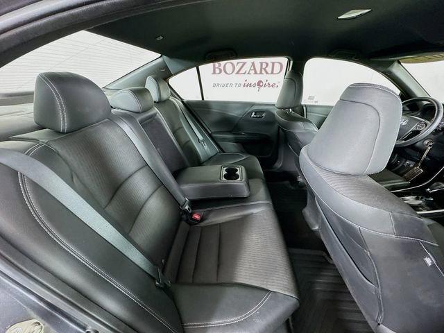 Used 2017 Honda Accord Sport image 28