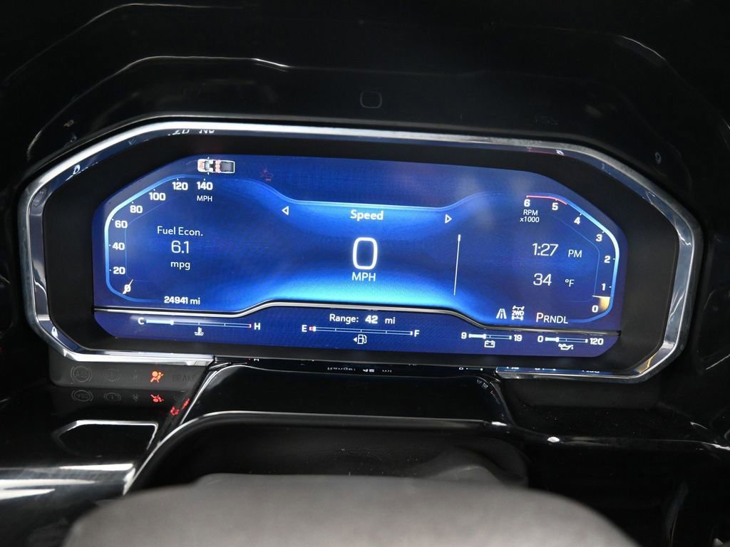 Used 2025 Chevrolet Silverado 2500 LT w/ Convenience Package image 30